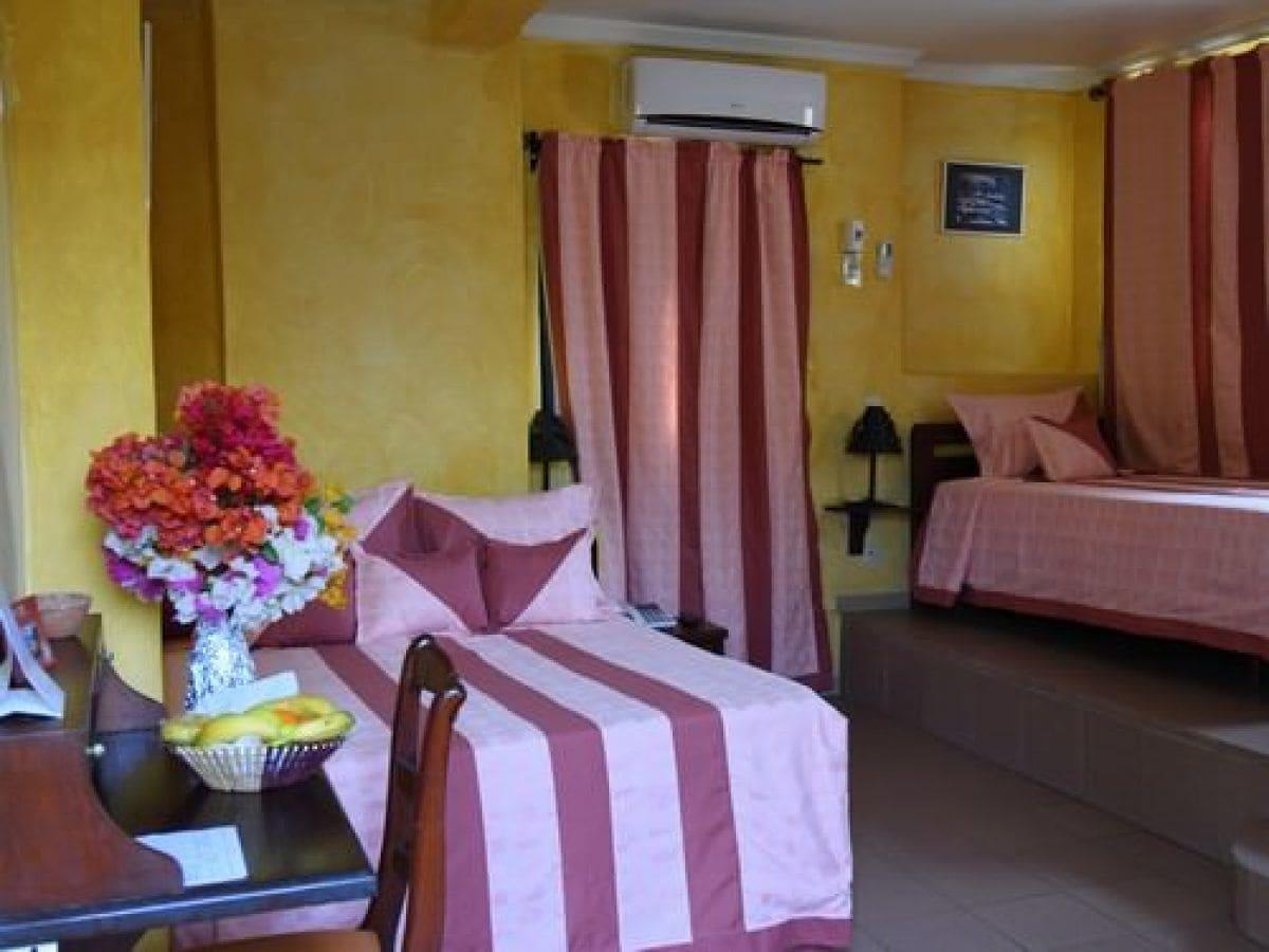 Hotel De La Poste Saint-Louis Dış mekan fotoğraf