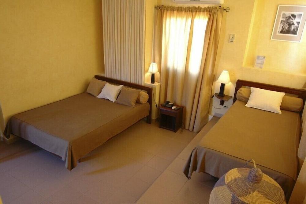 Hotel De La Poste Saint-Louis Dış mekan fotoğraf