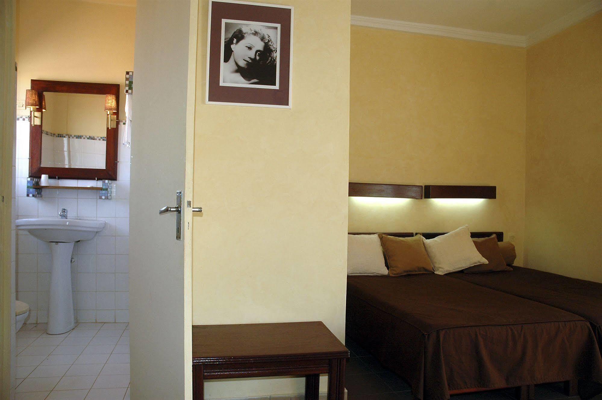 Hotel De La Poste Saint-Louis Dış mekan fotoğraf